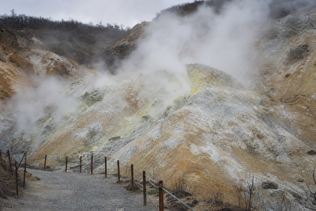 Steam vents at Owakudani, where the black eggs are boiled